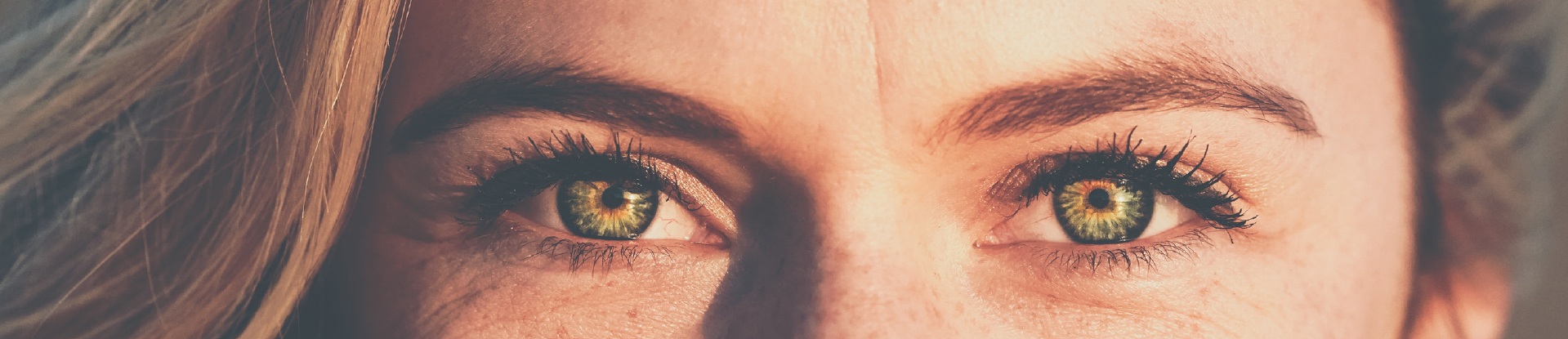 girl-with-eye