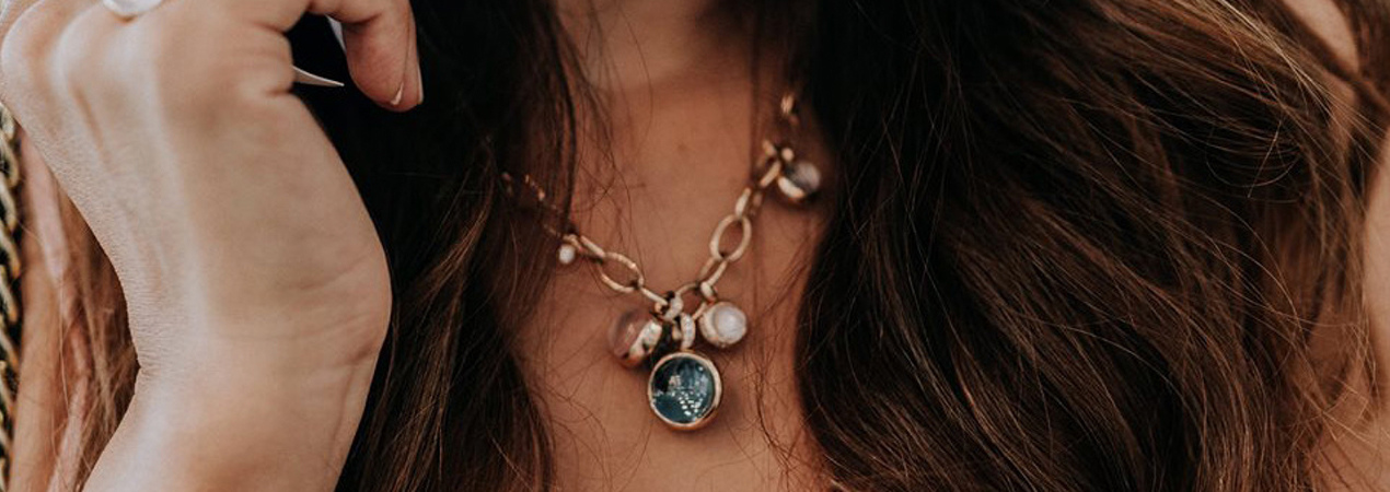 SCHMUCK